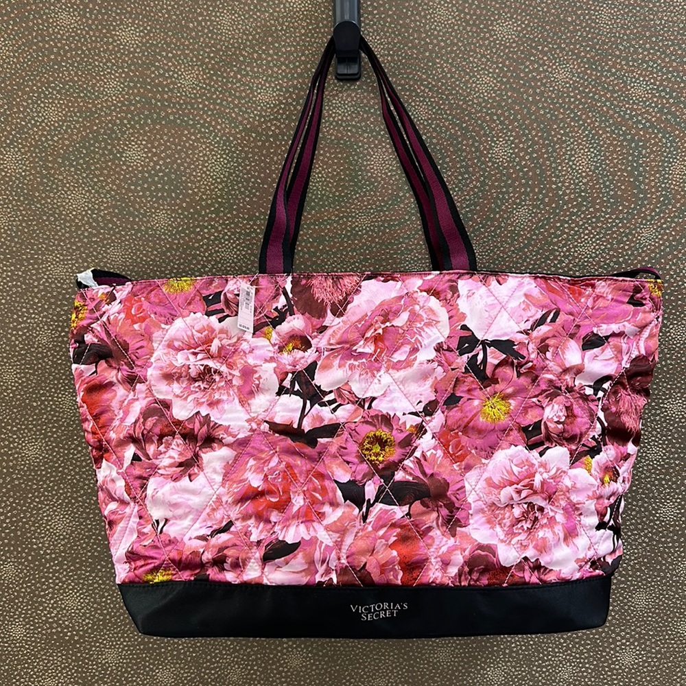 🔥🔥🔥NEW Victoria Secret Floral Weekender Duffle Bag Shoulder Bag